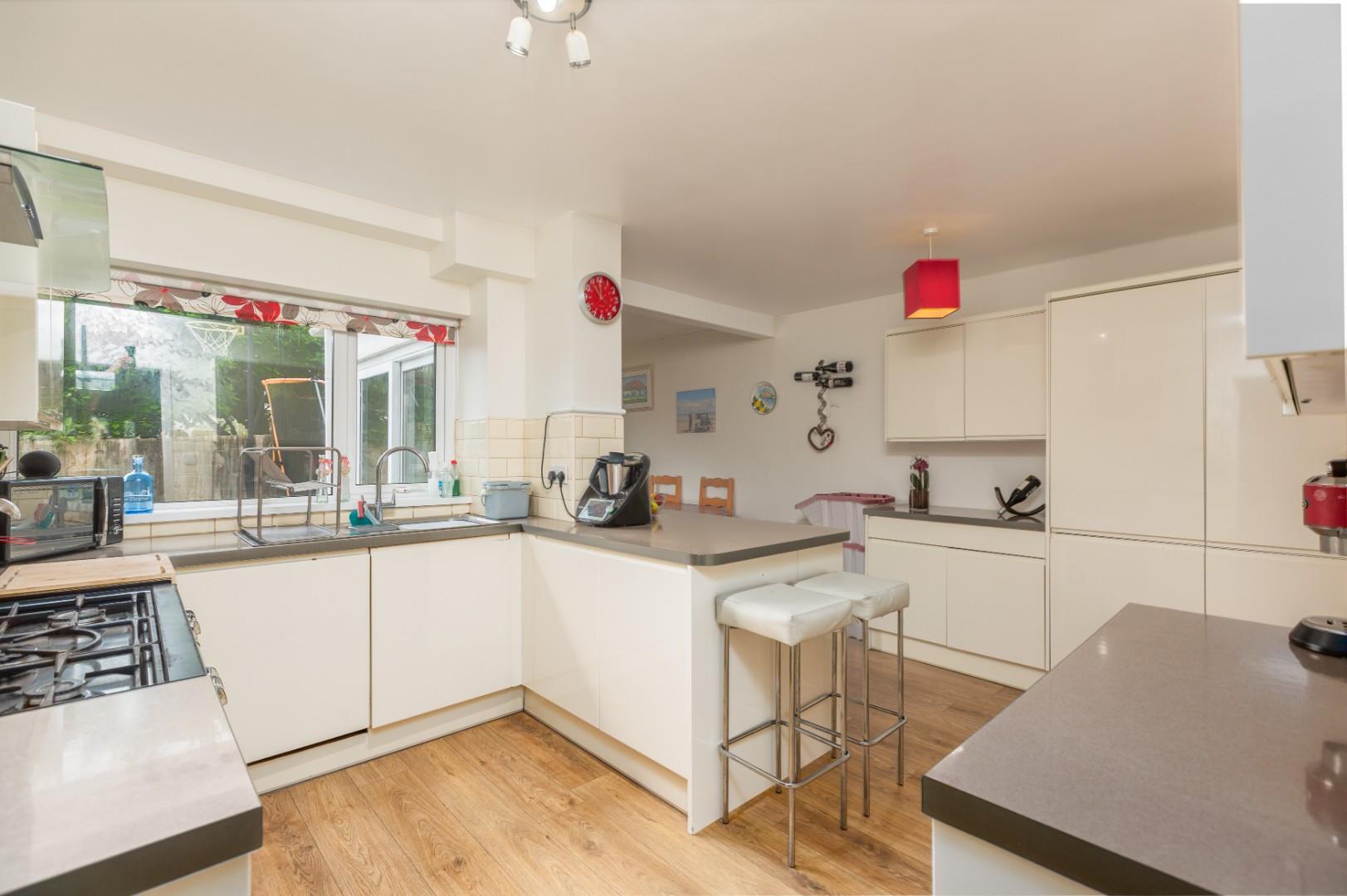 St. Andrews Close, Mayals, Swansea, SA3 5DZ
